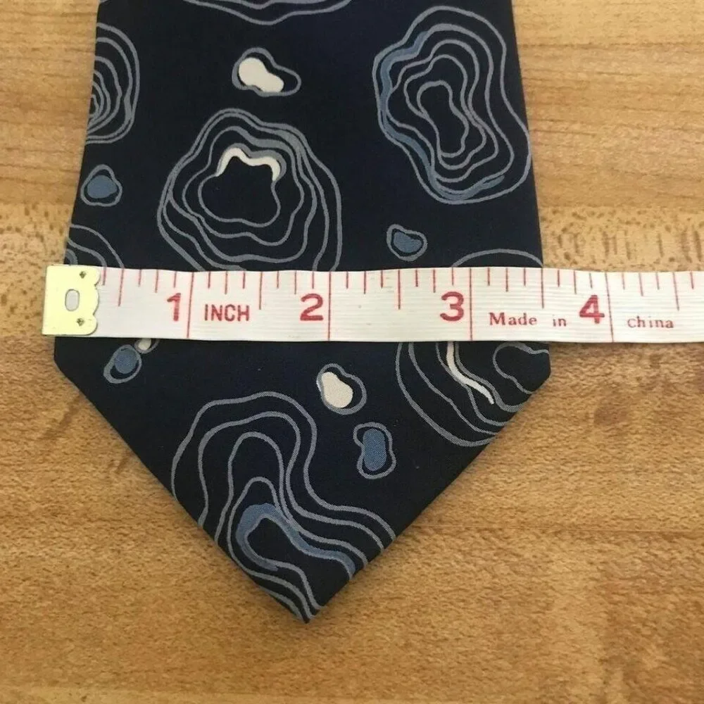 The Unbranded Brand #1104 navy